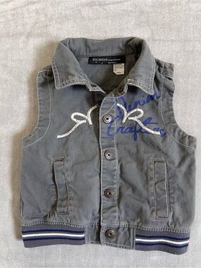Rocawear Gray Sleeveless Embroidered Cotton Vest with Navy Stripe Trim